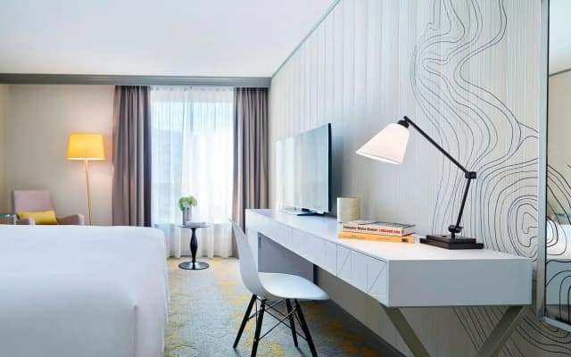 Renaissance Paris La Defense Hotel - photo 6