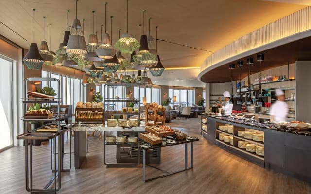 Swissotel The Stamford, Singapore - photo 1