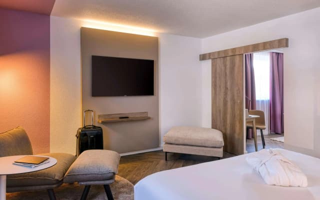 Novotel Zurich City West - photo 1