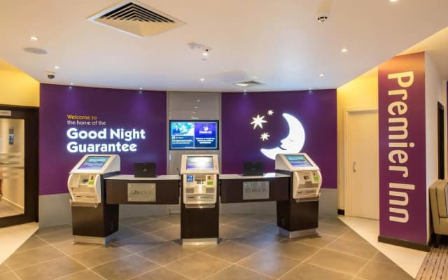 Premier Inn Manchester City Centre West - photo 1