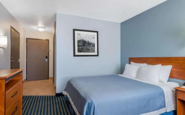 Days Inn by Wyndham Las Vegas - photo 3