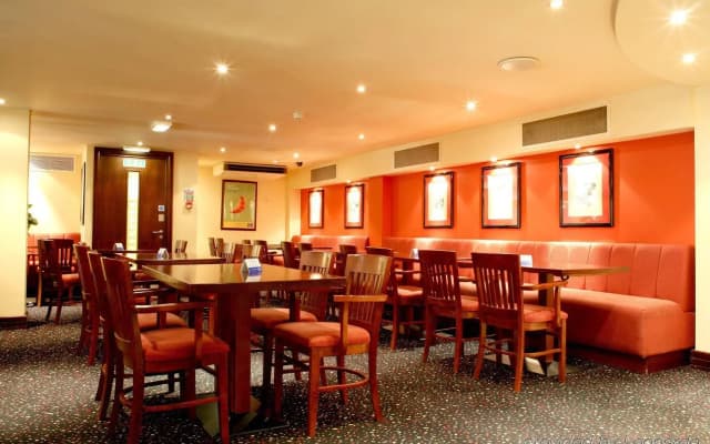 Holiday Inn Express - Edinburgh City Centre by IHG - photo 1