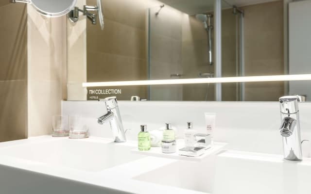 NH Collection Amsterdam Barbizon Palace - photo 1