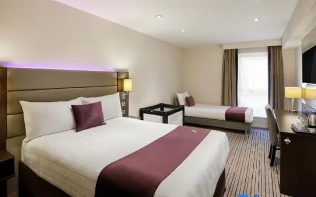 Premier Inn Manchester City Centre West - photo 1