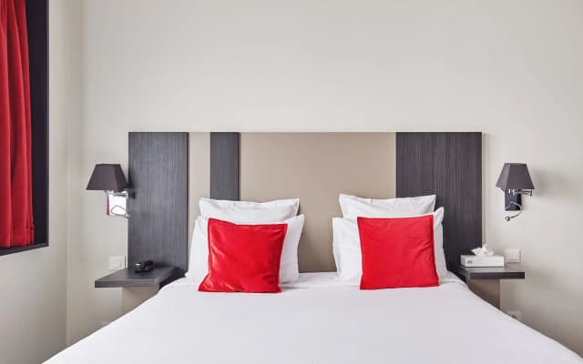 Appart Hotel Odalys City Paris XVII - photo 1