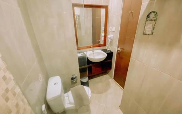 Sapphire Sky Hotel BSD City - photo 1