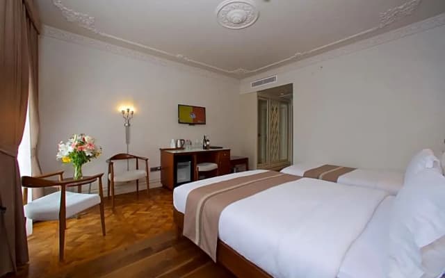 Taxim Lounge Hotel - photo 4