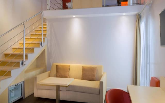 Best Western Seine West Hotel - photo 1