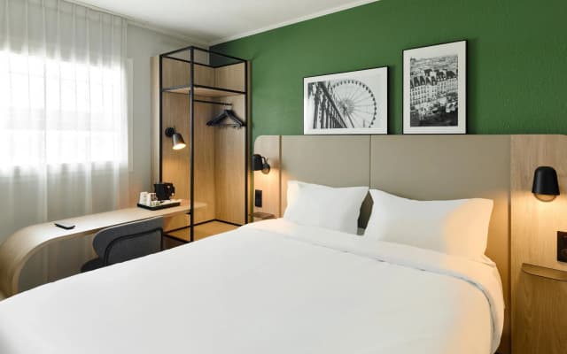 Hotel Campanile Nogent Sur Marne - photo 4