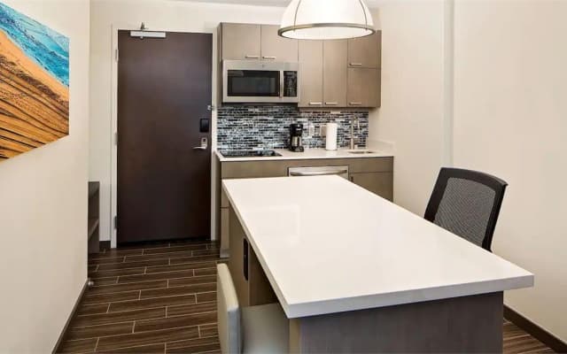 Hyatt House across from Universal Orlando Resort - photo 1