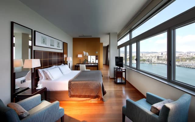 Eurostars Grand Marina - photo 1
