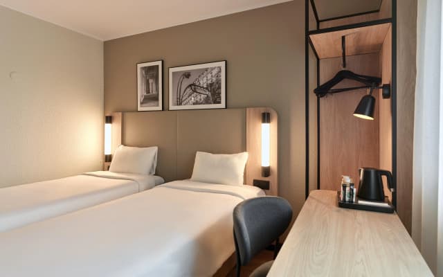 Campanile Paris Est - Porte de Bagnolet Hotel - photo 7