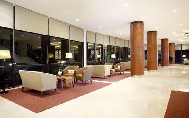 Hotel Santika Premiere Bintaro - photo 1