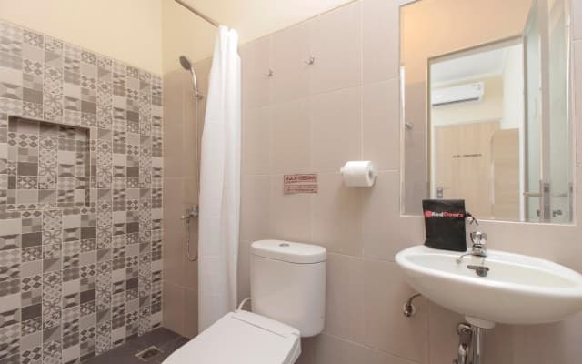 RedDoorz near Soekarno Hatta Airport - photo 1