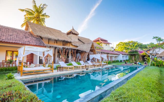 Kuta Baru Hotel - photo 1