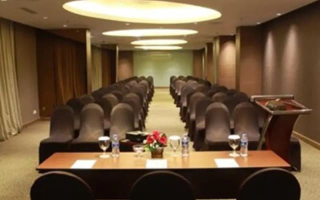 Soll Marina Hotel Serpong - photo 1