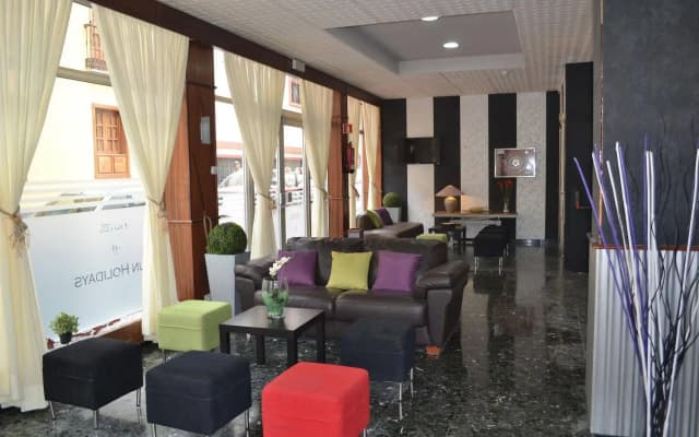 Hotel Sun Holidays - photo 1