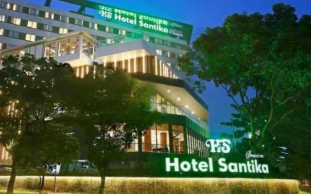 Hotel Santika Premiere Bintaro - photo 2