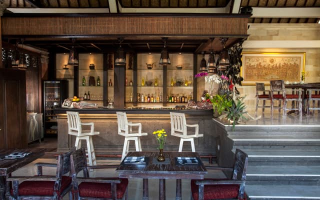 Hotel Tjampuhan Spa - photo 2