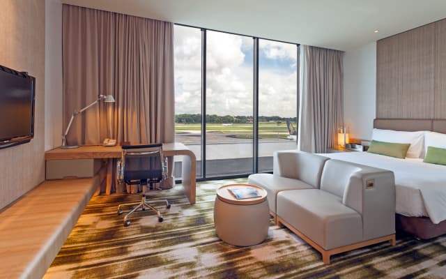 Crowne Plaza Changi Airport by IHG - photo 7