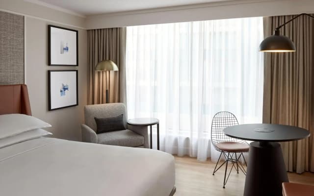 Sheraton Gateway Hotel In Toronto International Airport - photo 1