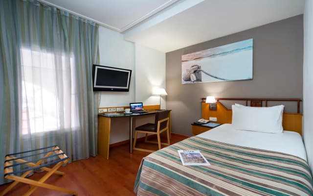 Eurostars Mediterranea Plaza - photo 1