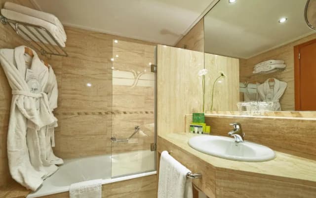 Eurostars Atlantida Hotel - photo 2