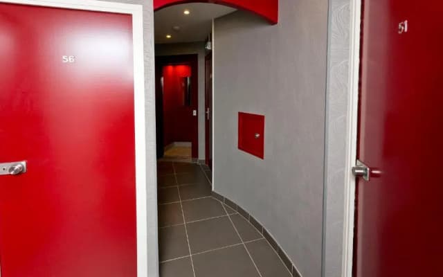 Hipotel Paris Belgrand Marie 20ème - photo 2