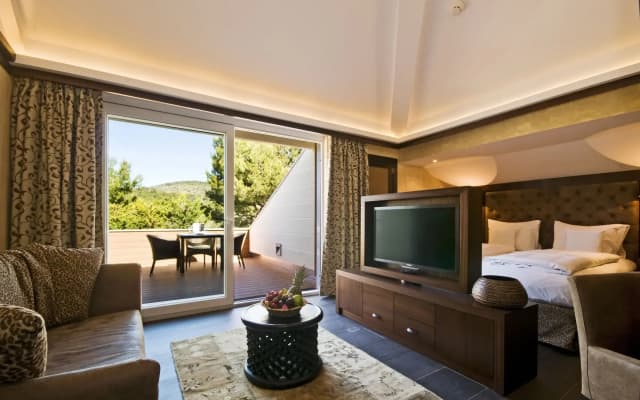 Lindner Hotel Mallorca Portals Nous, part of JdV by Hyatt - photo 2