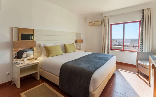 Best Western Hotel Dom Bernardo - photo 1