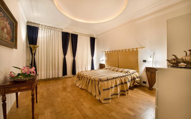 Hotel Bologna - photo 2