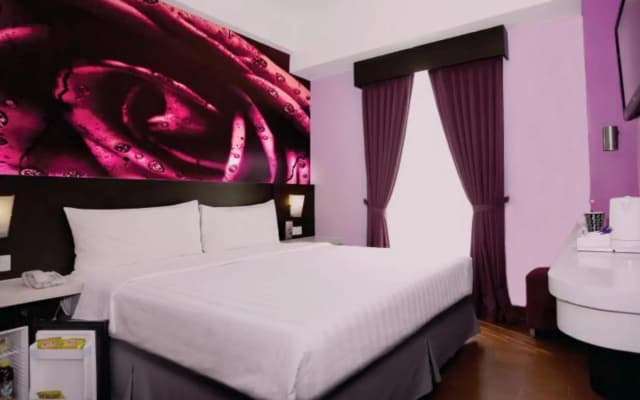 Fame Hotel Gading Serpong - photo 3