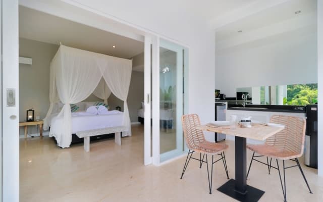 Romantic Jungle Villa, 1 BR, Ubud With Staff - photo 1