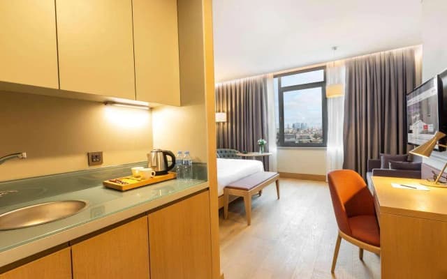 Radisson Hotel Istanbul Harbiye - photo 2