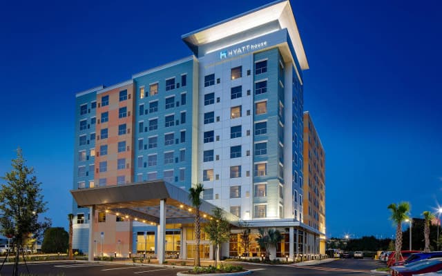 Hyatt House across from Universal Orlando Resort - photo 3