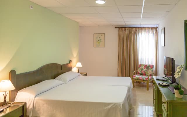 Hotel Marquesa - photo 2