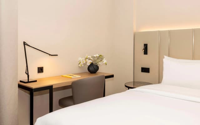 NH Amsterdam Leidseplein - photo 1