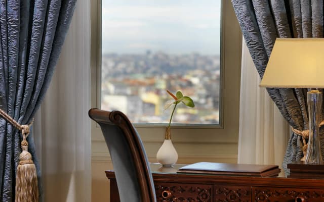 Pera Palace Hotel - photo 1