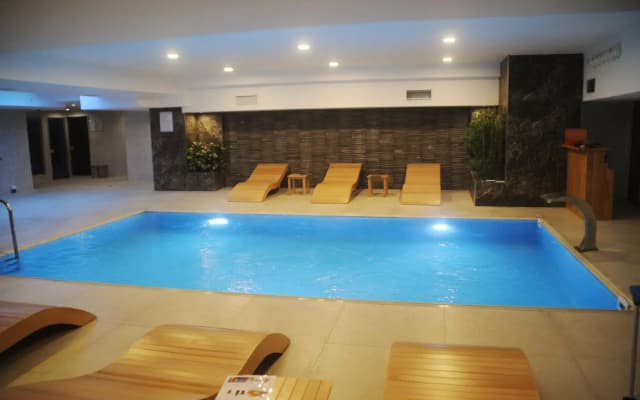 Kordon Hotel Cankaya - photo 2
