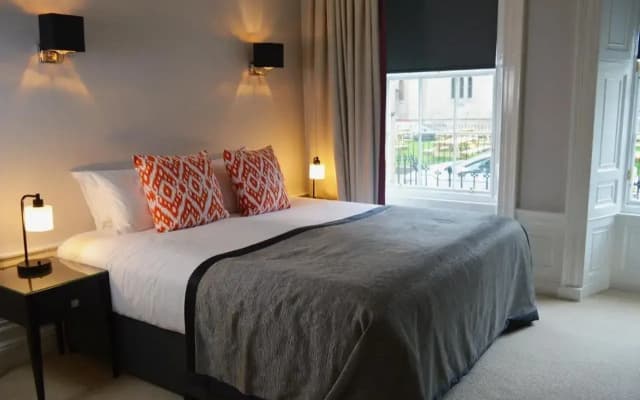 Ten Hill Place - photo 1
