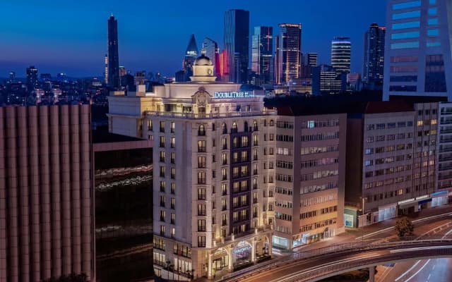 DoubleTree by Hilton Istanbul Gayrettepe - photo 1