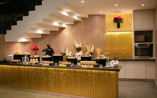 Wyndham Casablanca Jakarta - photo 4