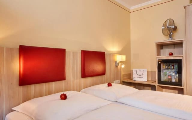 Hotel Concorde München - photo 2