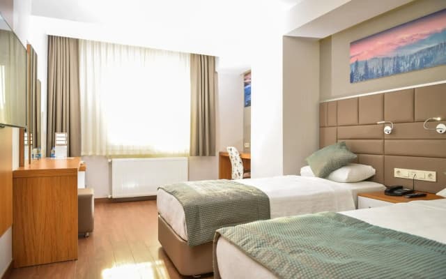 Hakcan Hotel - photo 1