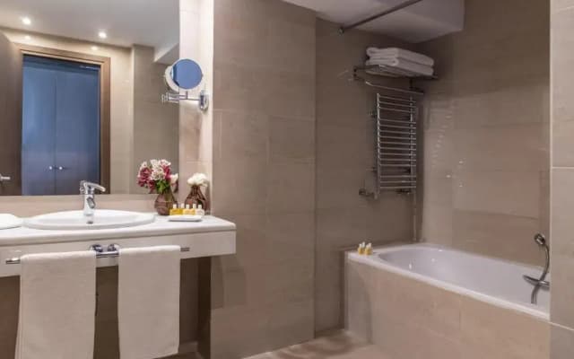 Amalia Hotel Athens - photo 1