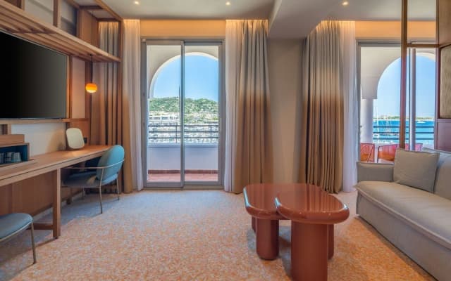 Canopy by Hilton Cannes - photo 4