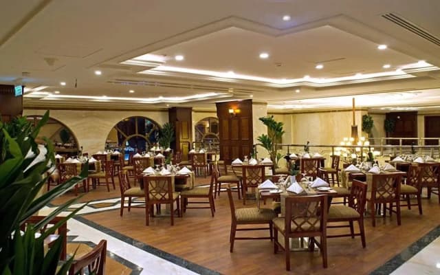 Emaar Royal Hotel Al Madina - photo 1