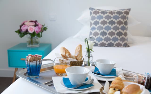Yelo Belle Epoque Hotel Centre Ville, Sonder Hotel by Marriott Bonvoy - photo 3