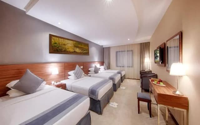 Al Safwah Hotel Tower 1 - photo 1