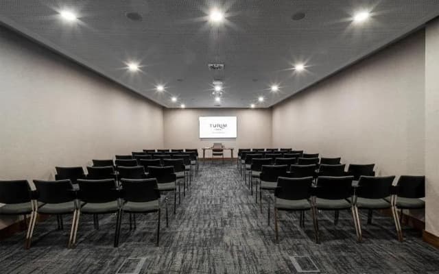 TURIM Oporto Hotel - photo 1